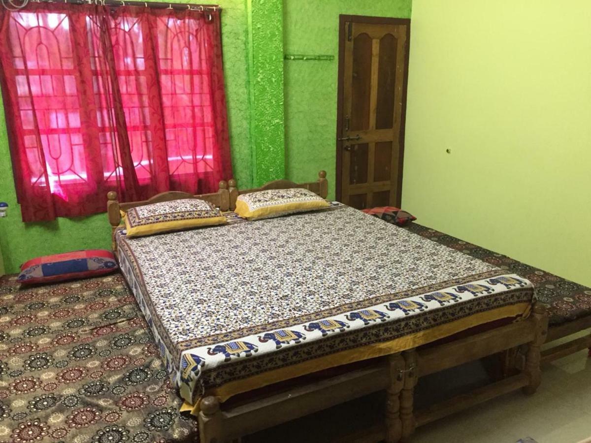 גוקרנה Nimmu Guest House & Restaurant Gokarna מראה חיצוני תמונה